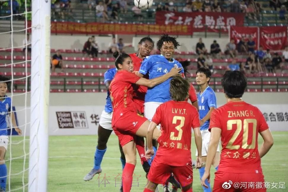 敢热爱 耀出色| 女超联赛第六轮 王霜对阵马晓旭 1.5万人观赛创纪录